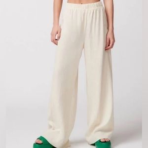 Urban Renewal Made In LA Linen Wide
Leg Pull-On Beach Pant